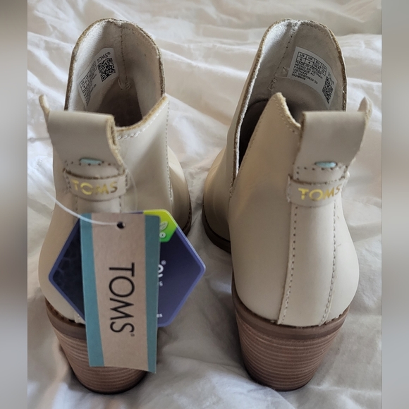 Toms Everly Cutout Boot in beige leather - Picture 4 of 6